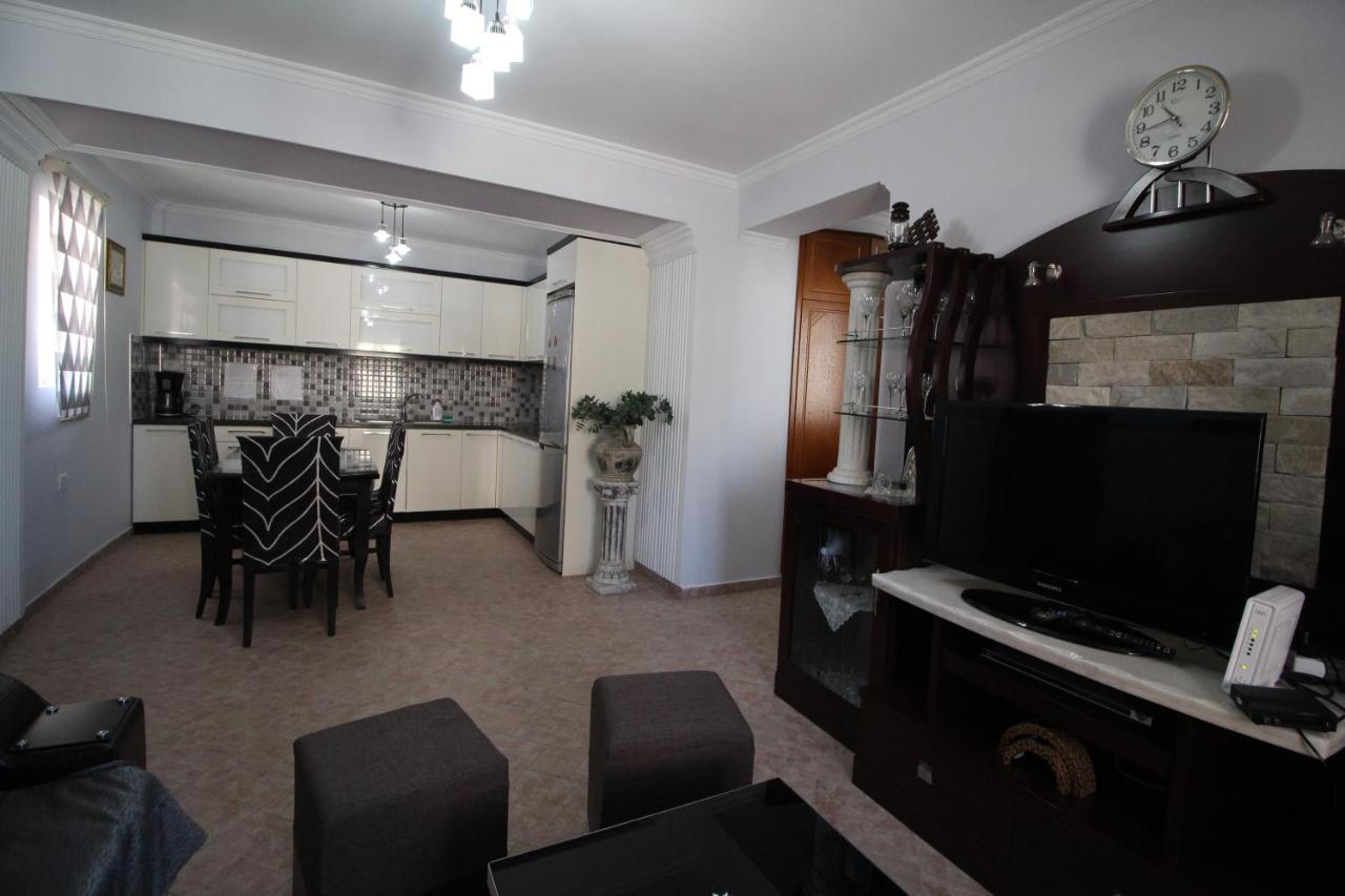 Irina Home Sarandë 外观 照片